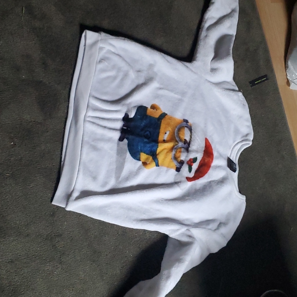 A white minion Christmas long sleeve